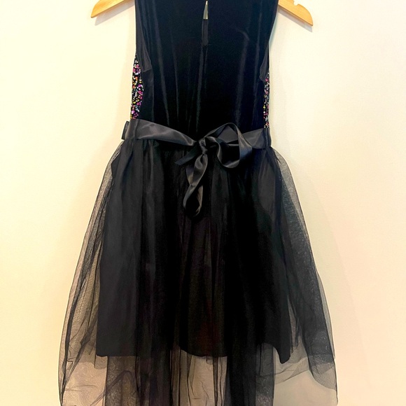 Gorgeous Childs Celebration Dress with Asymmetrical Colorful Sequins 🎉 - Picture 5 of 6